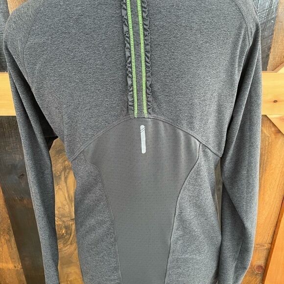 CHAMPION zip front top with neon accents, size M - Picture 8 of 8